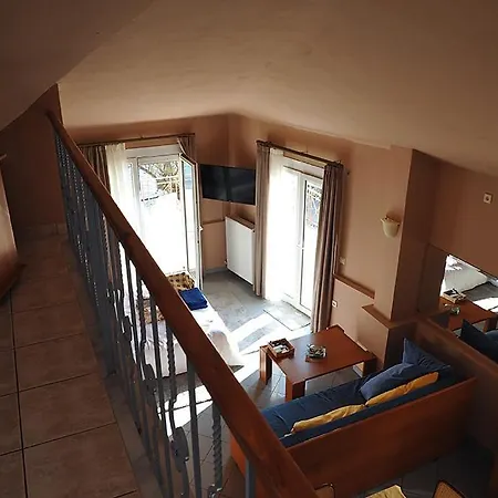 Pelagos Studios Guest house Platana