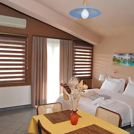Pelagos Studios Guest house
