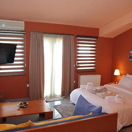 Pelagos Maison d'hôtes Platána