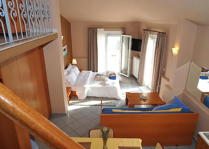 Πανσιόν Pelagos Πλατάνα