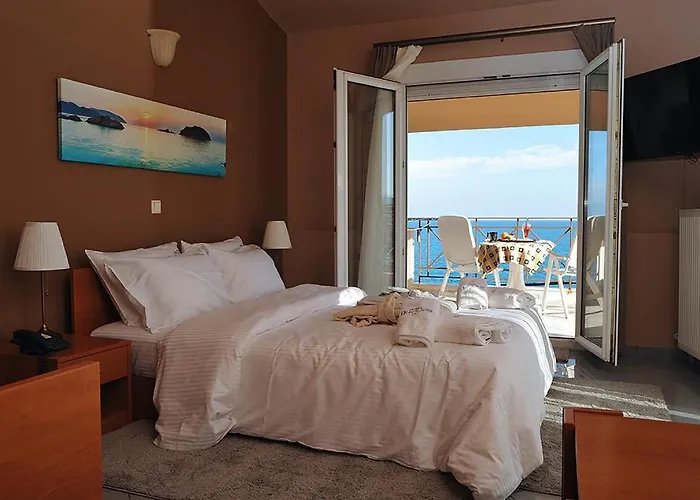 Πανσιόν Pelagos 3*