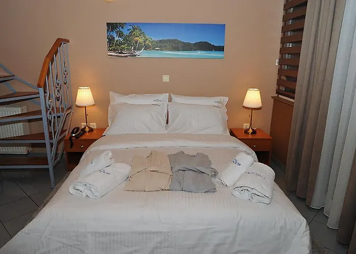 Pelagos Πανσιόν Πλατάνα